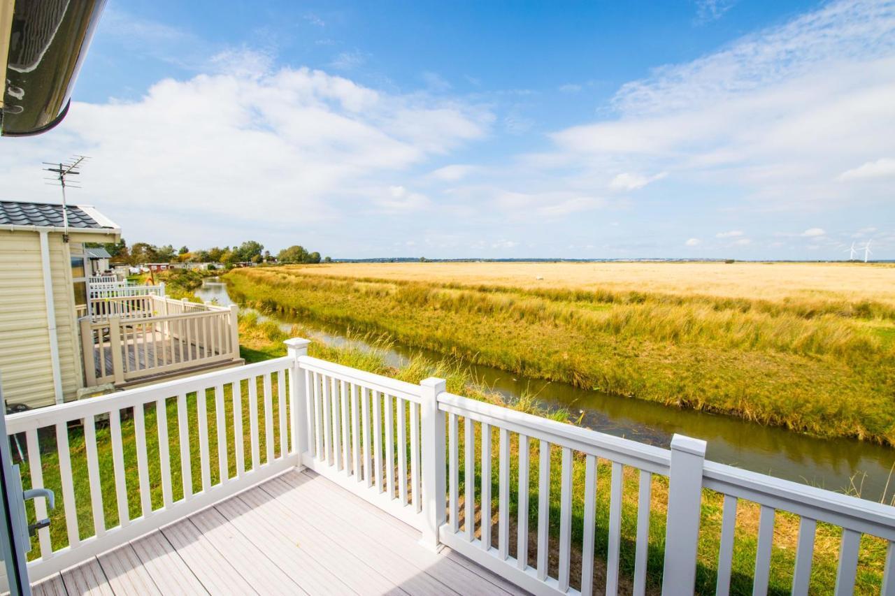 River Lodge Platinum Plus Holiday Home With River Views, Free Wifi & Netflix Camber Buitenkant foto
